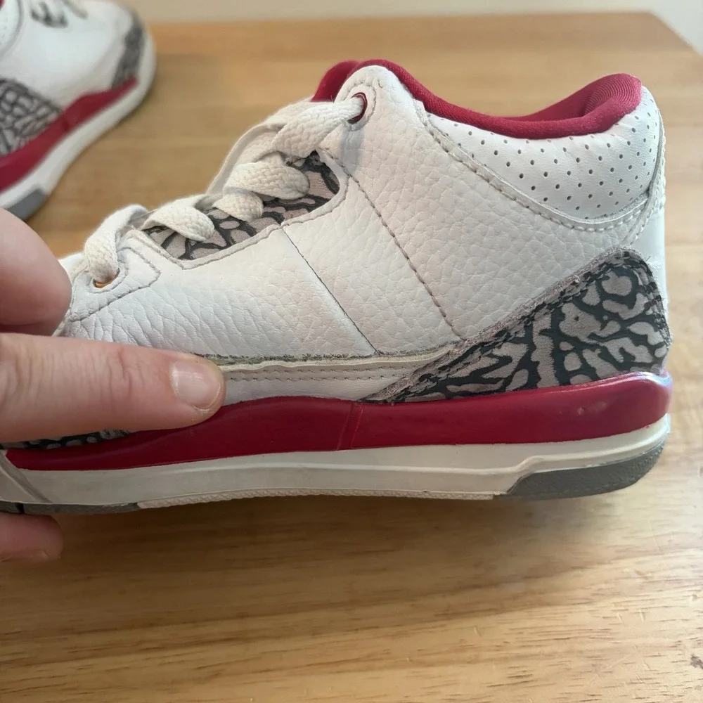 Nike Air Jordan 3 Retro Shoes Kids Size 1Y  White‎ Cardinal Red AJ3 429487-126